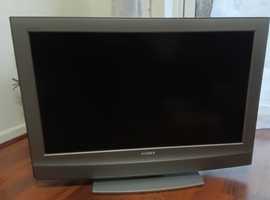 Sony Bravia 32 inch LCD HD TV model KDL - 32U2000 with original remote control