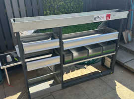 Bott van racking