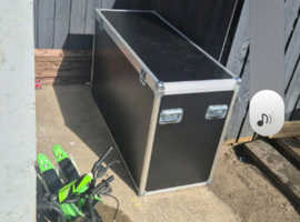 Swanflight storage box