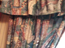 Dorma curtains, pelmet, tie backs and matcing single bedding set