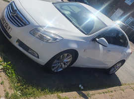 Vauxhall Insignia, 2012 (62) White Hatchback, Manual Diesel, 184,195 miles