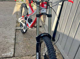 2012 specialized demo 8 downhill bike