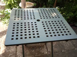 28 inch square folding hardwood garden table