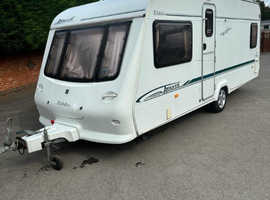 Rural caravan in Surrey