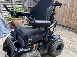Magic mobility Extreme x8 4x4 power chair