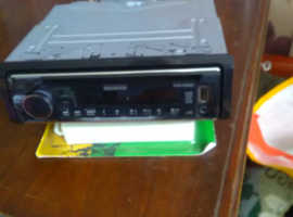 KENWOOD RADIO CD PLAYER WITH USB
