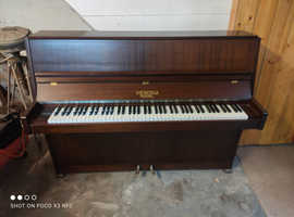Verona upright piano
