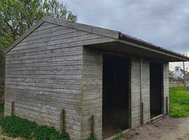 Field shelter