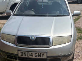 Skoda Fabia, 2004 (04) silver hatchback, Manual Petrol, 93,234 miles