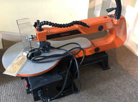VonHaus Scroll Saw 405mm with Variable Speed and LED Light - Suitable for Pinned and Pinless Blades - Adjustable Worktable