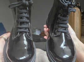 Scuh patent leather boots