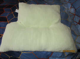 A WHITE SECTIONED SUPPORT CUSHION NEW