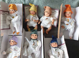 Rare ashton and drake 7 dwarves dolls