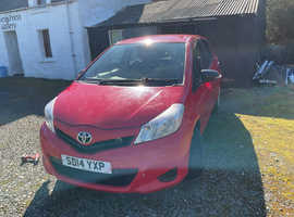 Toyota Yaris, 2014 (14) Red Hatchback, Manual Petrol, 112,417 miles