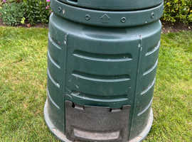 Compost bin