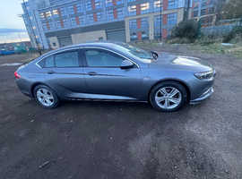 Vauxhall Insignia, 2019 (69) Grey Hatchback, Manual Petrol, 61,000 miles