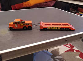 Lesney, Matchbox Series Kingsize No.8. Scammell 6x6 tractor and Laing No.8 trailer.