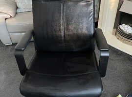 Office swivel chair black