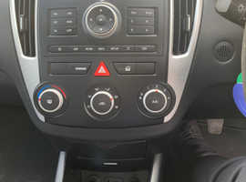 Kia Ceed, 2009 (59) Silver Hatchback, Manual Petrol, 97,661 miles