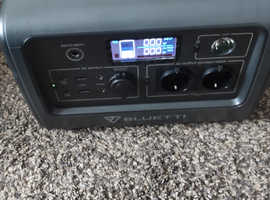 Bluetti EB70 1000W LiFePo4 Portable Power Station UK + PV120S 120W Solar Panel