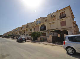 One bedroom apartment in Puerto de Mazarron . Spain.   Communal swimming pool. Secure Well maintained Complex.