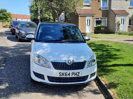Skoda Fabia, 2014 (64) White Hatchback, Manual Petrol, 36,959 miles
