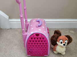 Toy puppy transporter with wheels