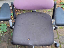 Expensive Office Multi Adjustable Chair