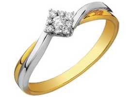 Gold/white gold diamond ring
