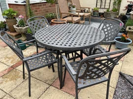 Garden table and 4 chairs