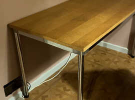 Desk/table