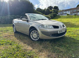 Renault Megane, 2006 (06) Gold Convertible, Manual Diesel, 102,209 miles