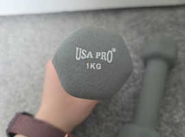 1kg dumbells