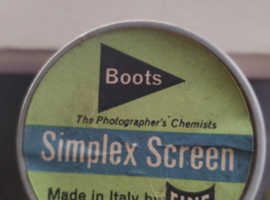 Boots Q 50 Slide projector and screen