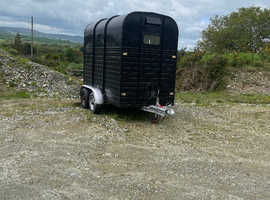 Horsebox trailer