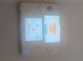 NINTENDO 2DS AND 6 GAMES +CHARGER WIRE (NO PLUG) £80