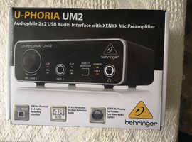 Behringer U-Phoria UM2