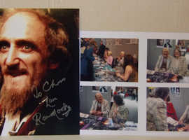 Ron Moody (Fagin Oliver Twist) autograph