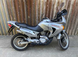 Honda transalp 650 2005