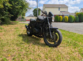 Kawasaki zr750 ratrod 12 MOT