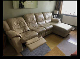 Cream leather sofa with electric recliner (4 seater)  and chaise langue