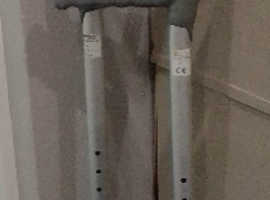 Elbow crutches