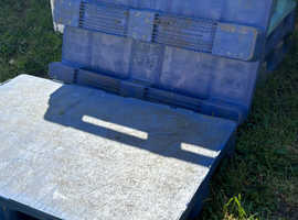 Plastic pallets