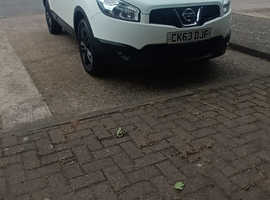 Nissan Qashqai, 2013 (63) White Hatchback, Cvt Petrol, 129,036 miles