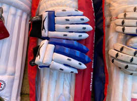 Second hand cricket hot sale equipment for sale