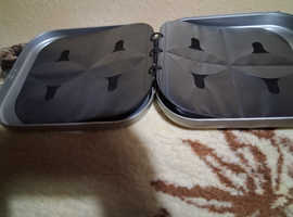 CD/DVD case holder