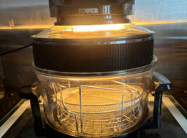 Tower Halogen Cooker with accessories