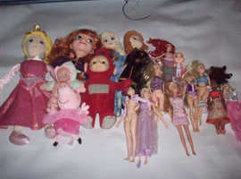 JOBLOT BUNDLE DOLLS INCLUDING A FEW OTHERS