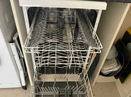 Very Clean Slimline Dishwasher....Genuine reason for sale  BARGAIN
