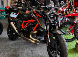 KTM 1390 Superduke R (25 plate)